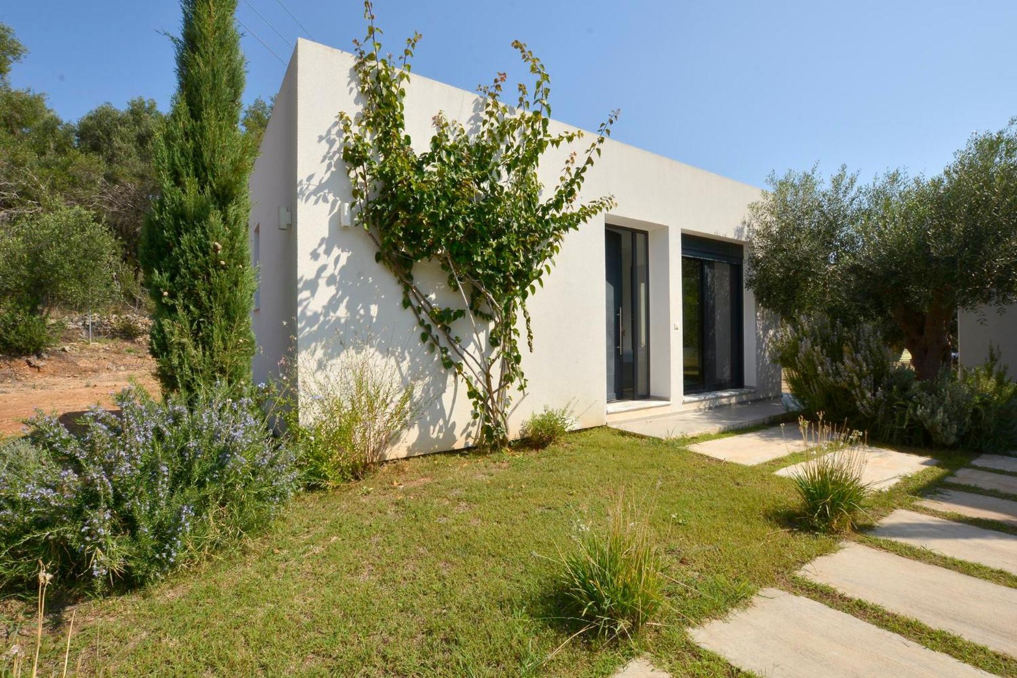 Kalloni Villa *